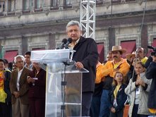 Lopez Obrador in Zocalo