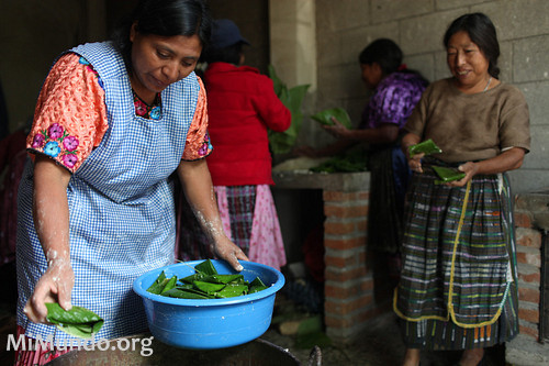 Women prepare food for participants outside the Tribunal, credit: James Rodriguez