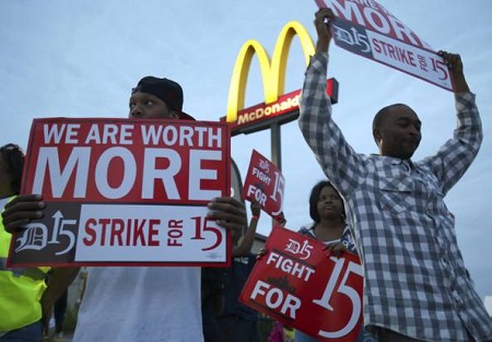 McDonald's employees protest in Detroit. Photo by Fabrizio Costantini
