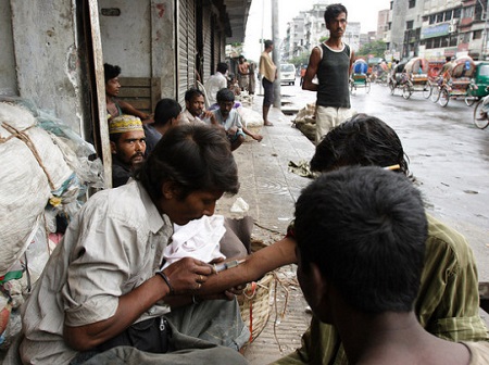 Drug users in Dhaka suburb. Photo: Shafiqul Alam Kiron