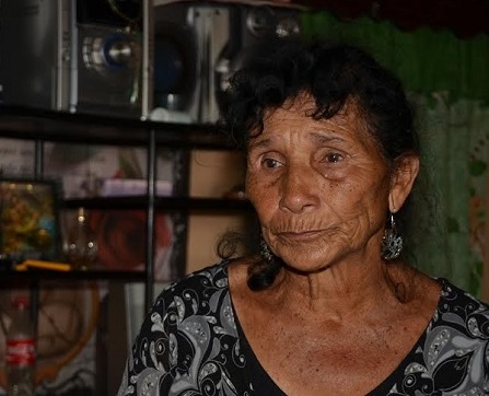 Marta de Jesus Raudales Varela at her home in Tegucigalpa. Photo by murray bush: flux photo