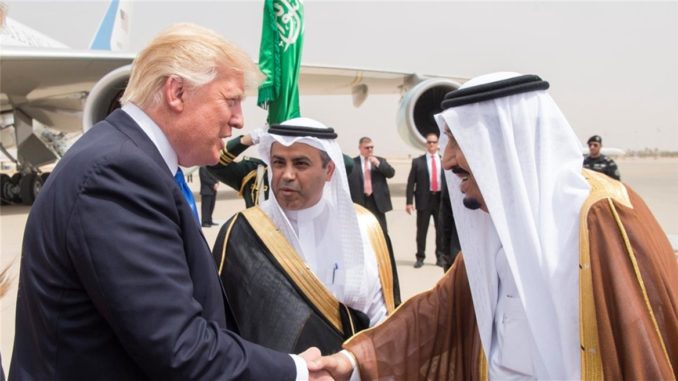 Trump arrives in Saudi Arabia in first foreign trip [AP]