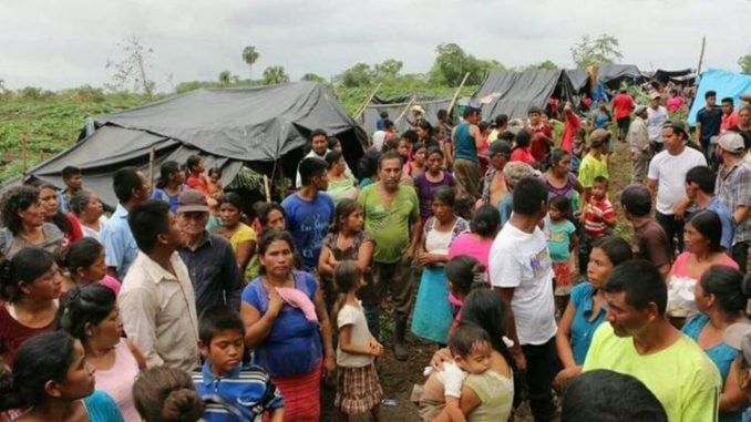 Q’eqchi Maya refugees from Laguna Larga, Guatemala at refugee camp in Campeche, Mexico. Photo: Prensa Libre/Desinformémonos