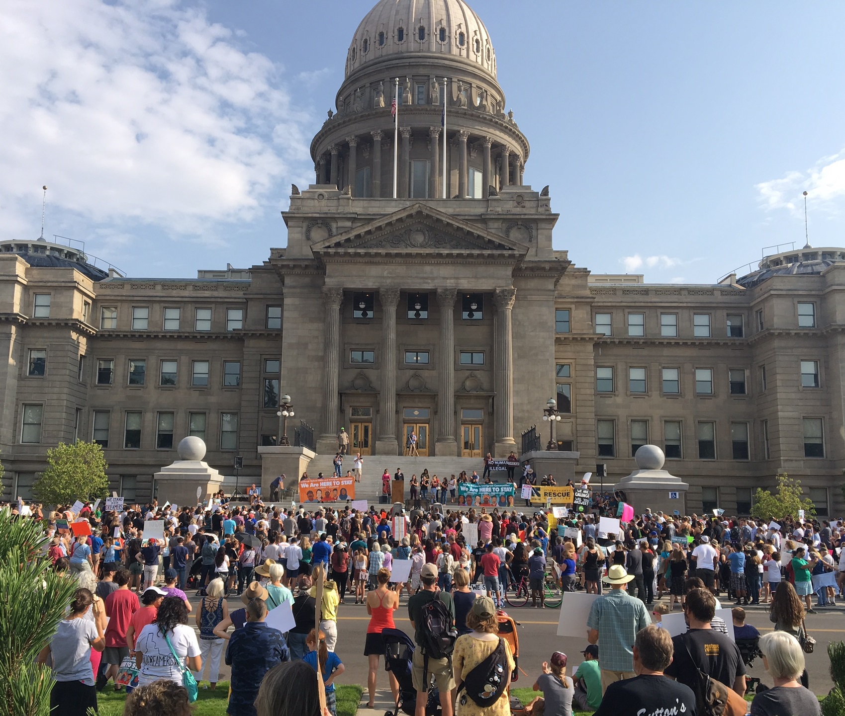 “We All Have Dreams:” Voices in Support of DACA from the Pacific Northwest