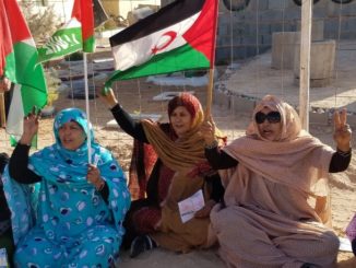 Sahawari women call for independence at protest on Feb. 26. (WNV/Matt Meyer)