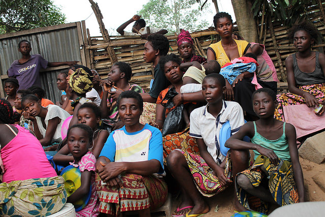 Displaced women at the Simba Mosala Site in Kikwit, Democratic Republic of Congo. Credit: Badylon Kawanda Bakiman/IPS