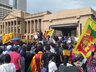 Anti-government protest in Sri Lanka on April 13 in front of the Presidential Secretariat / credit: AntanO / Wikipedia