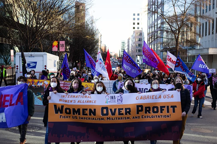 Demands to meet women’s needs over corporate profit were amplified throughout the mobilization / credit: Hannah Ballesteros