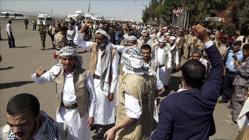 The Yemeni Army and Houthi rebels each exchanged 21 prisoners in a historic exchange on April 16 / credit: Anadolu Agency 
